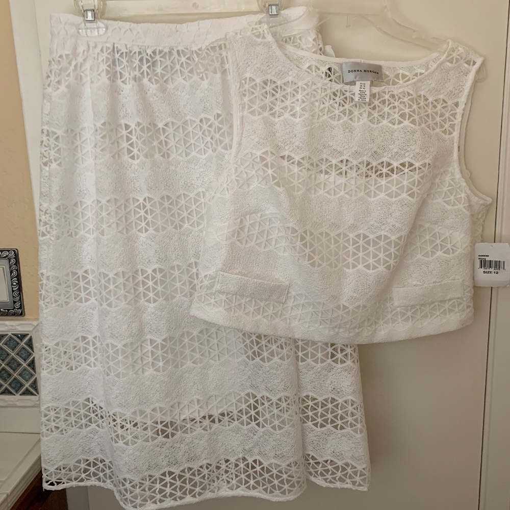 To piece dress
